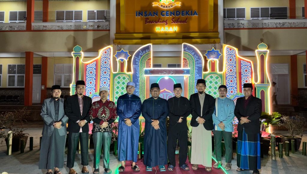 Quran Islamic and Language Festival: Ikhtiar ICBS Harau Menemukan dan Membina Bibit Prestasi Santri